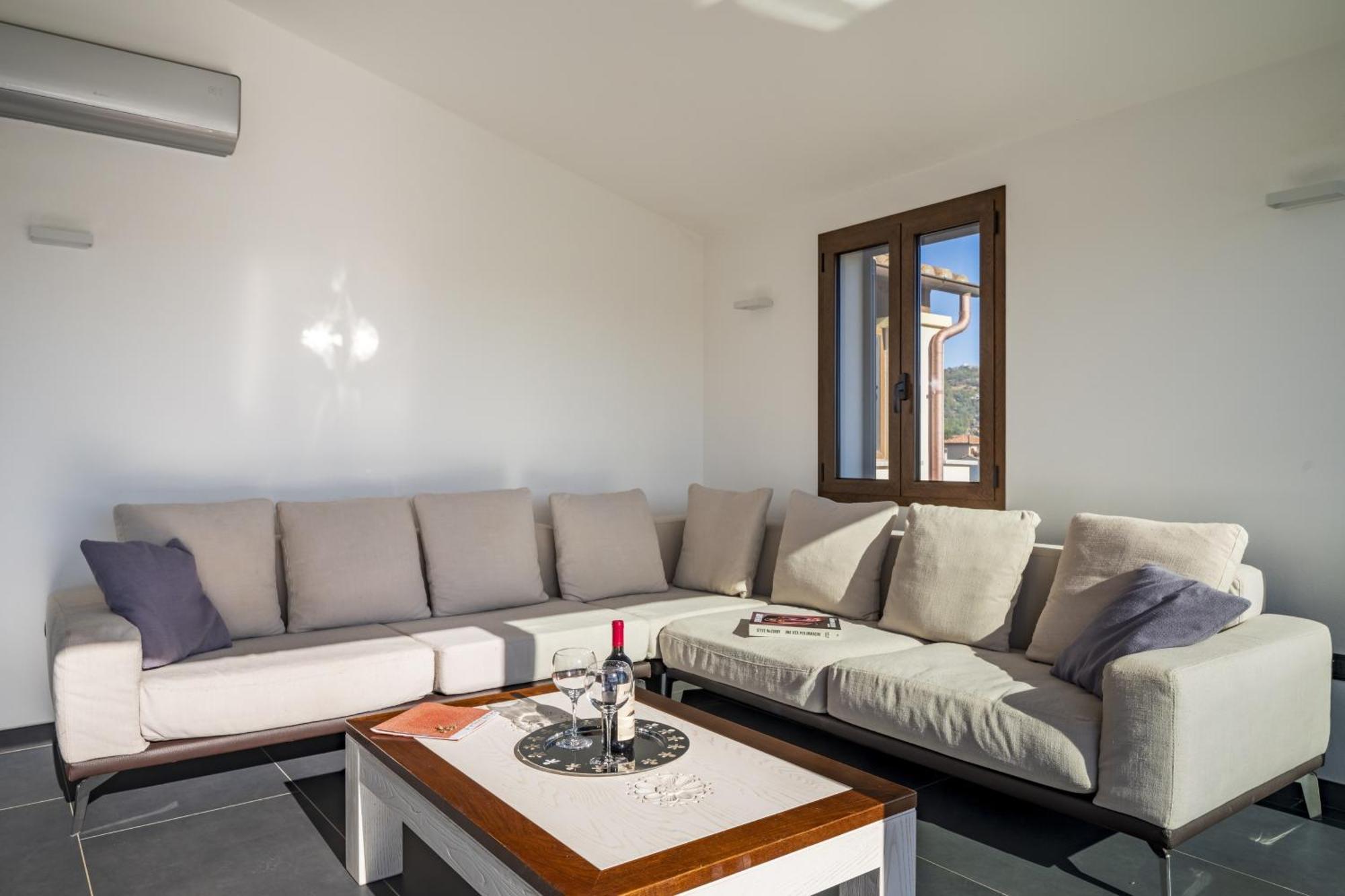 Lighthouse Holiday Home Àrbatax Esterno foto